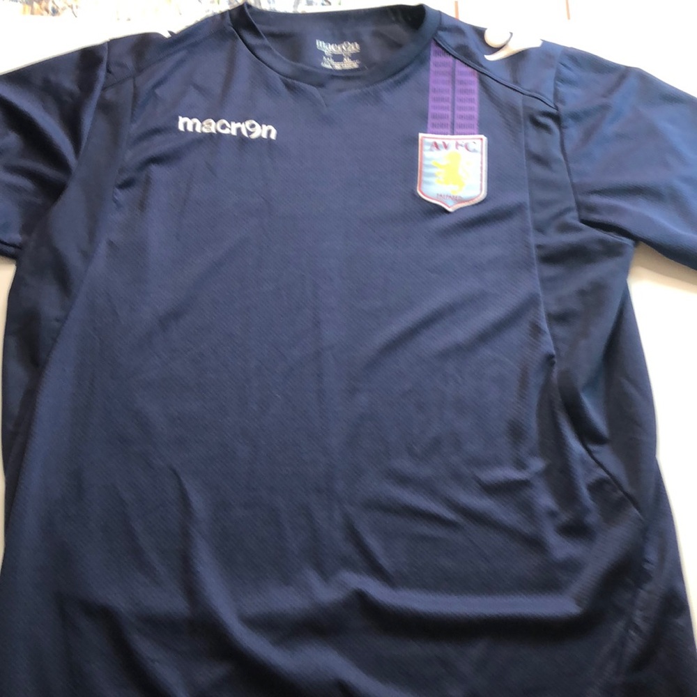 Macron AVFC prepared polo. XL